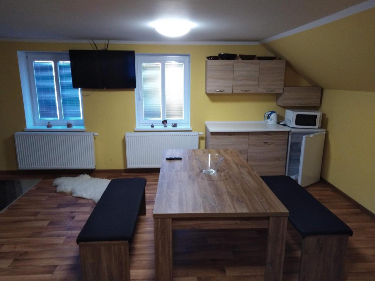 Penzion Snezenka Jiretin pod Bukovou Exterior foto