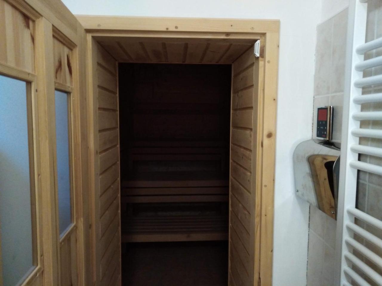 Penzion Snezenka Jiretin pod Bukovou Exterior foto